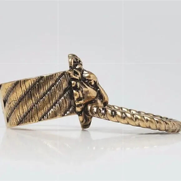 RARE Authentic Gucci Antique Lion Head GG Ring ✨ - Picture 6 of 8